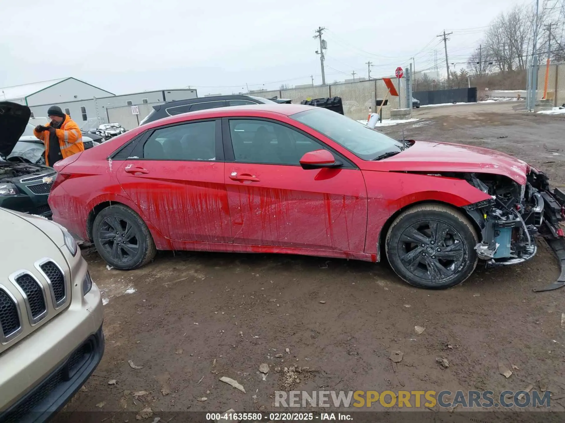 14 Photograph of a damaged car 5NPLM4AG3MH021194 HYUNDAI ELANTRA 2021