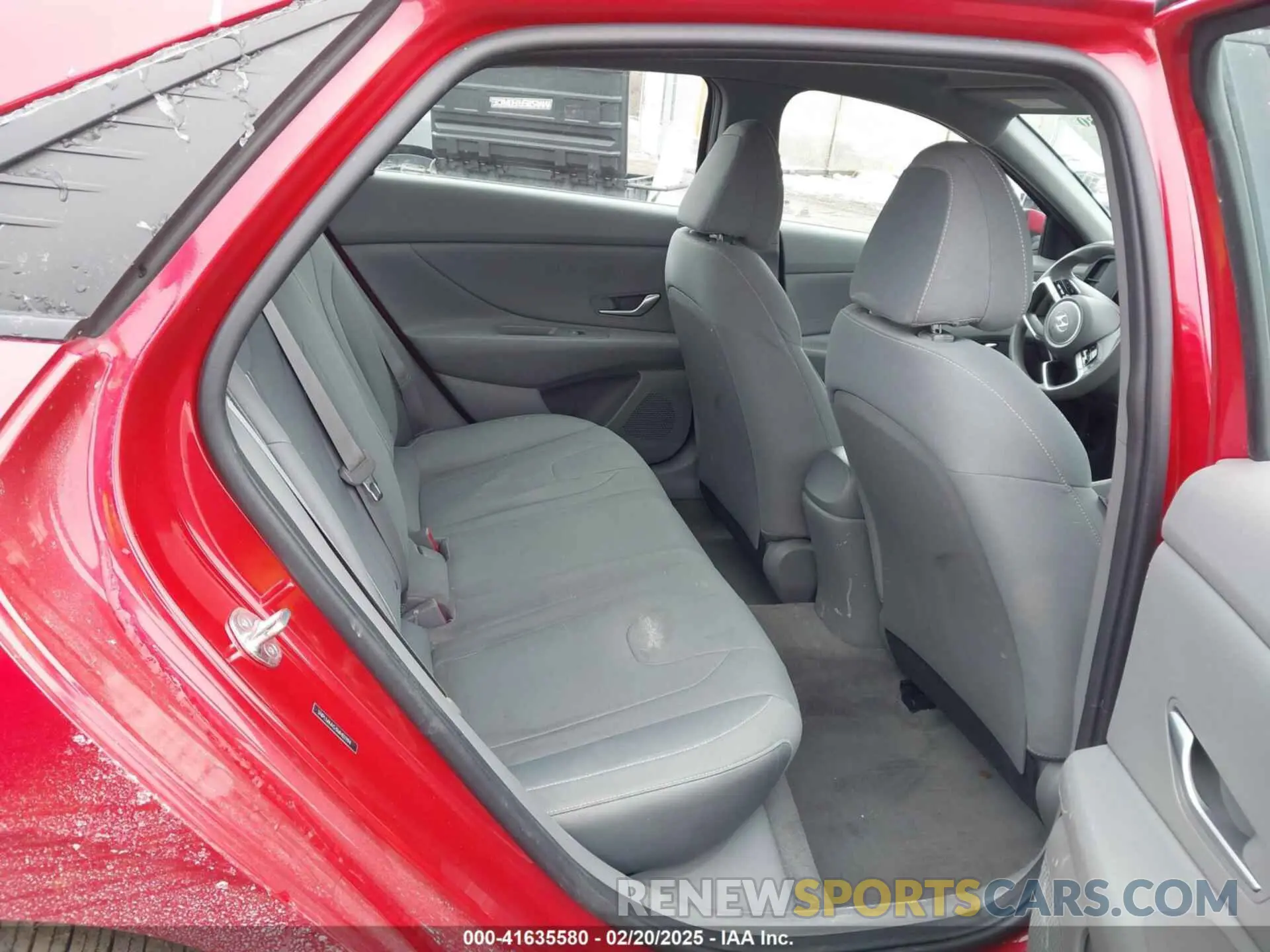 8 Photograph of a damaged car 5NPLM4AG3MH021194 HYUNDAI ELANTRA 2021