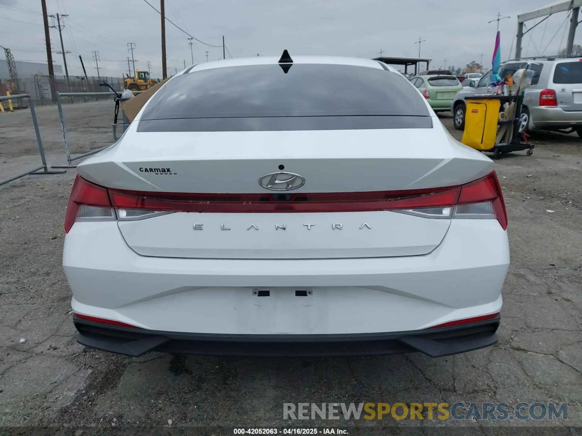 16 Photograph of a damaged car 5NPLM4AG3MH023706 HYUNDAI ELANTRA 2021