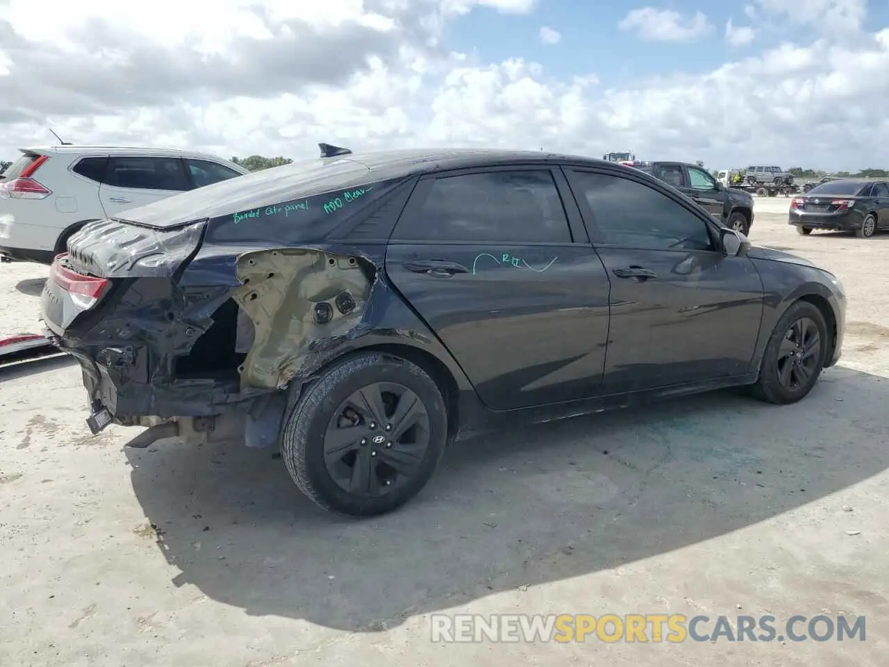 3 Photograph of a damaged car 5NPLM4AG3MH027917 HYUNDAI ELANTRA 2021