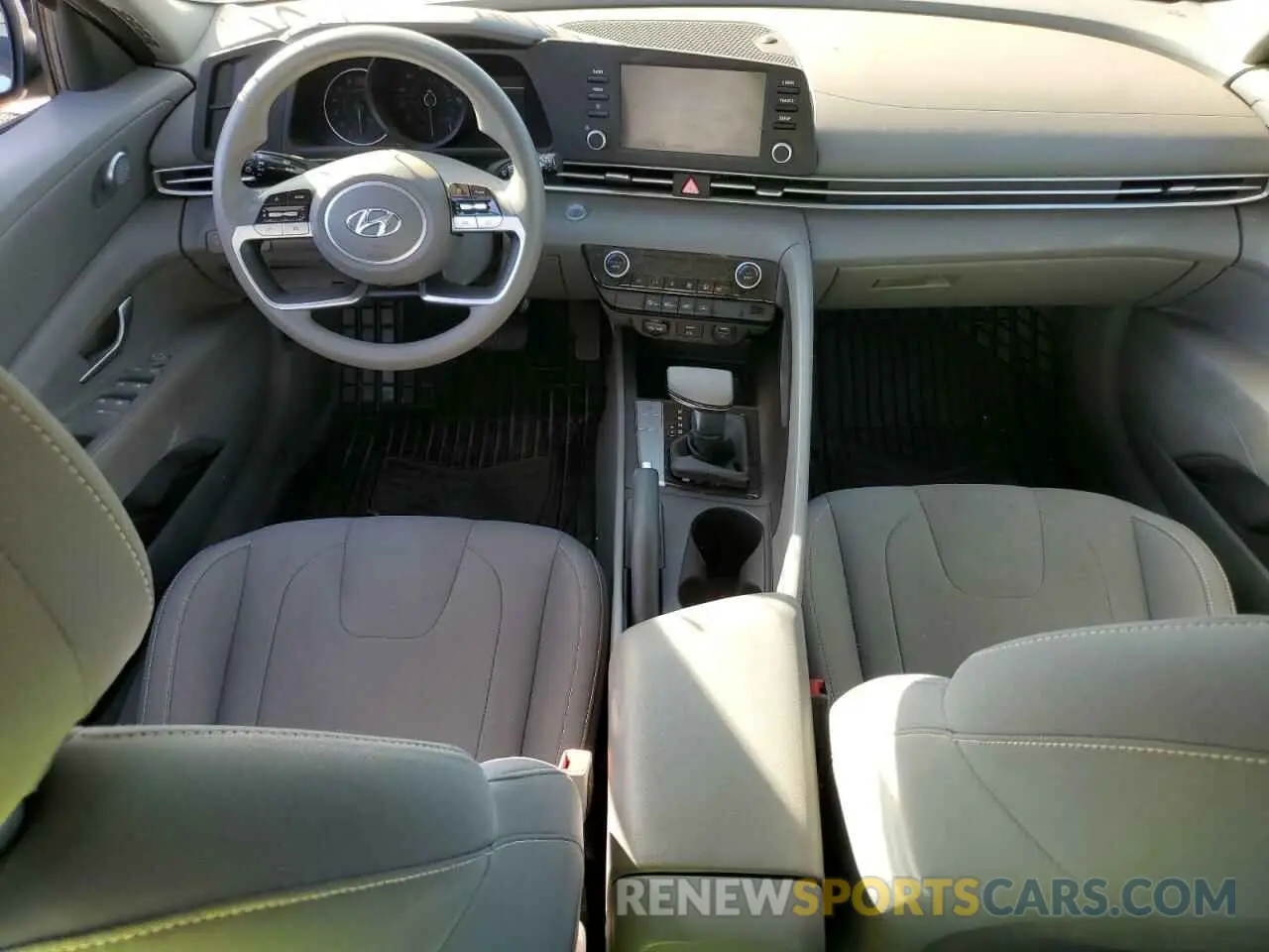 8 Photograph of a damaged car 5NPLM4AG3MH036200 HYUNDAI ELANTRA 2021