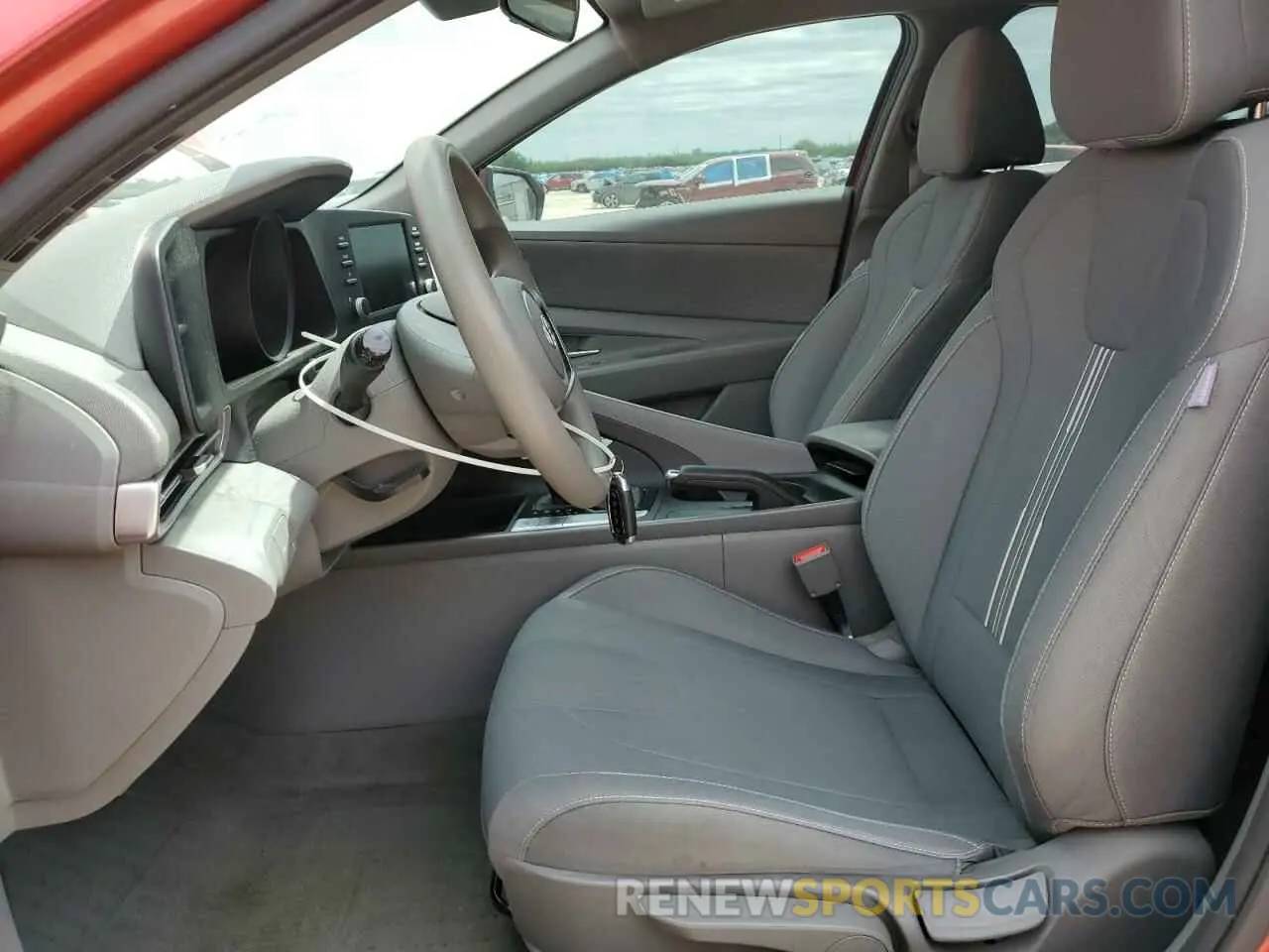 7 Photograph of a damaged car 5NPLM4AG3MH046130 HYUNDAI ELANTRA 2021