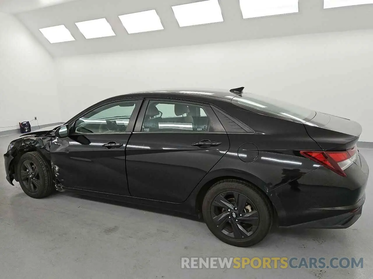 2 Photograph of a damaged car 5NPLM4AG4MH029174 HYUNDAI ELANTRA 2021