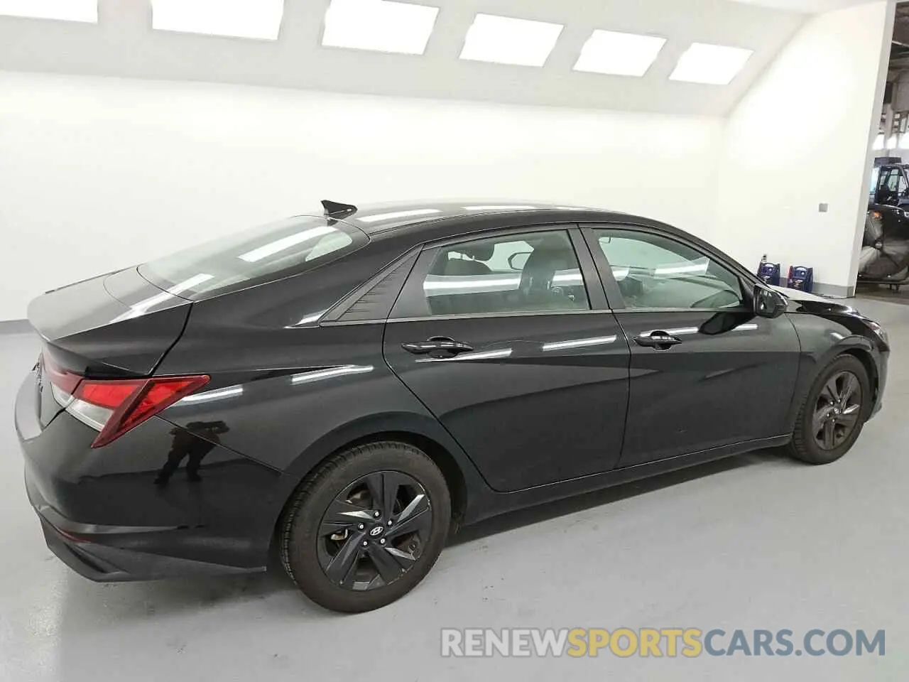 3 Photograph of a damaged car 5NPLM4AG4MH029174 HYUNDAI ELANTRA 2021