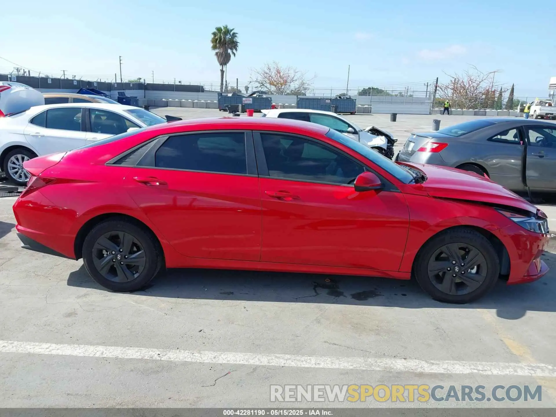 13 Photograph of a damaged car 5NPLM4AG4MH032849 HYUNDAI ELANTRA 2021