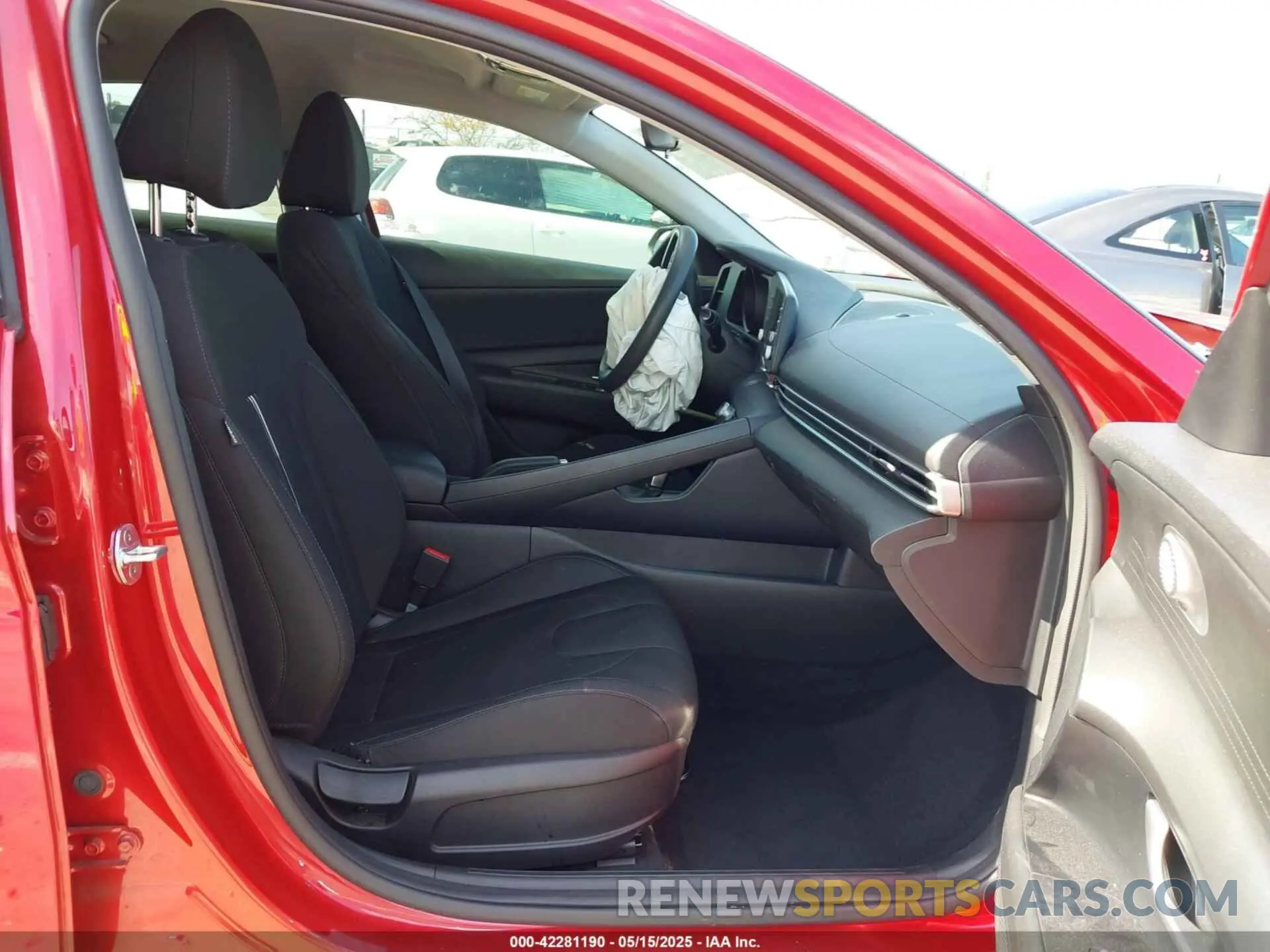 5 Photograph of a damaged car 5NPLM4AG4MH032849 HYUNDAI ELANTRA 2021