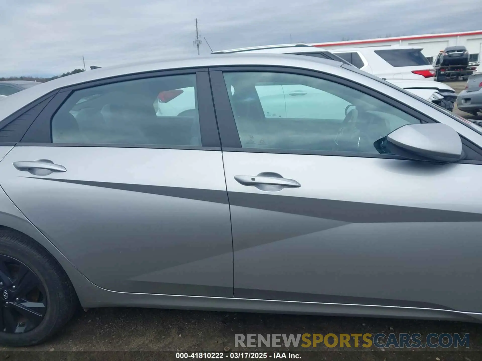 14 Photograph of a damaged car 5NPLM4AG4MH046086 HYUNDAI ELANTRA 2021