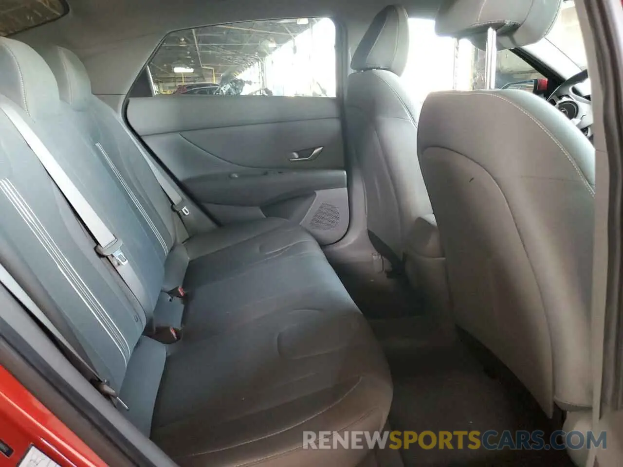 11 Photograph of a damaged car 5NPLM4AG4MH048842 HYUNDAI ELANTRA 2021
