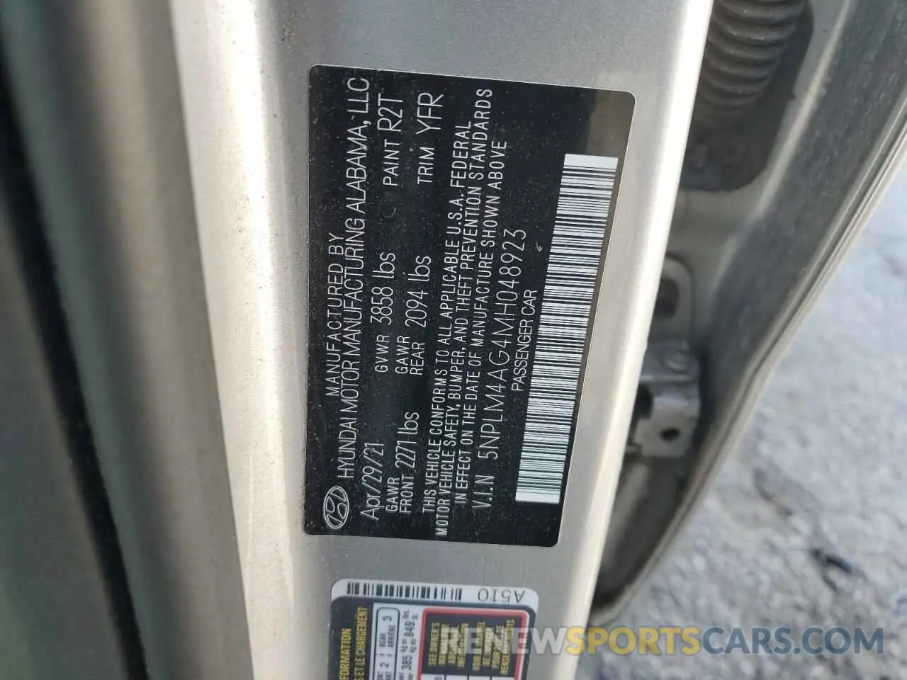 13 Photograph of a damaged car 5NPLM4AG4MH048923 HYUNDAI ELANTRA 2021