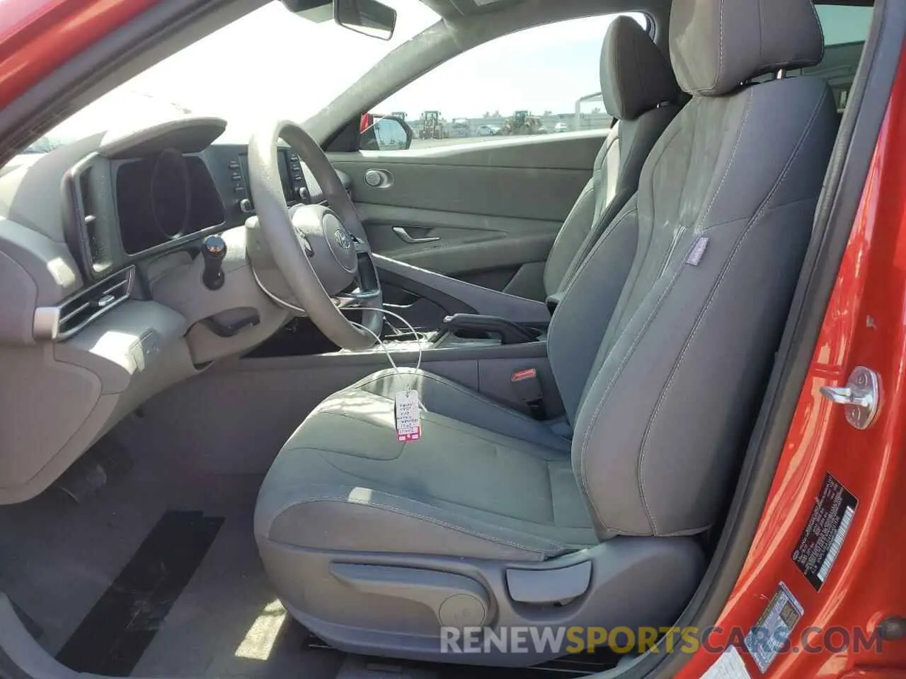 7 Photograph of a damaged car 5NPLM4AG4MH051336 HYUNDAI ELANTRA 2021
