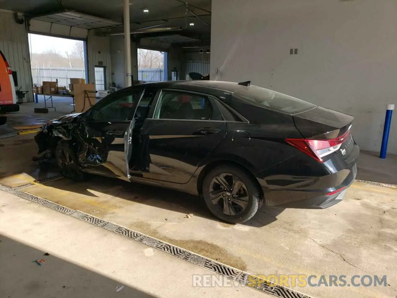 2 Photograph of a damaged car 5NPLM4AG5MH001724 HYUNDAI ELANTRA 2021