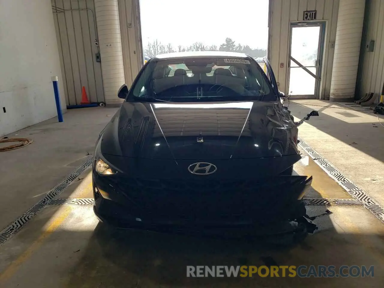 5 Photograph of a damaged car 5NPLM4AG5MH001724 HYUNDAI ELANTRA 2021