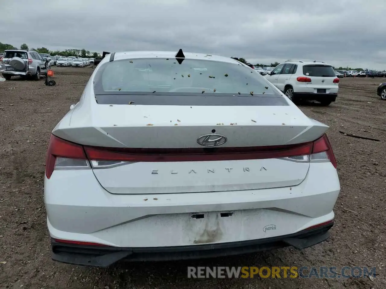 6 Photograph of a damaged car 5NPLM4AG6MH002252 HYUNDAI ELANTRA 2021