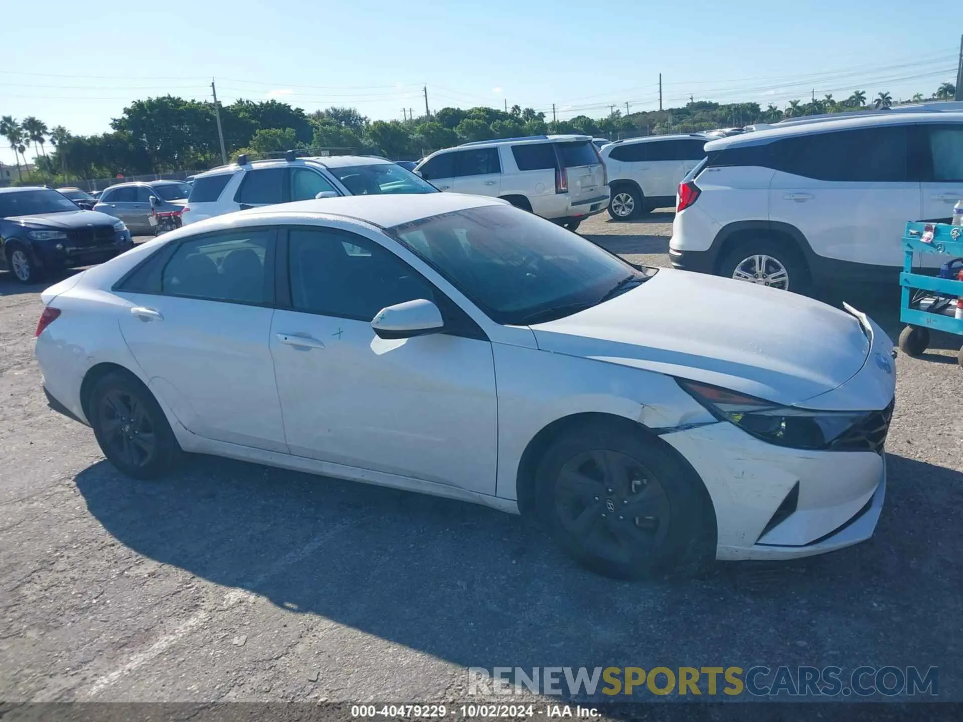 13 Photograph of a damaged car 5NPLM4AG6MH022288 HYUNDAI ELANTRA 2021