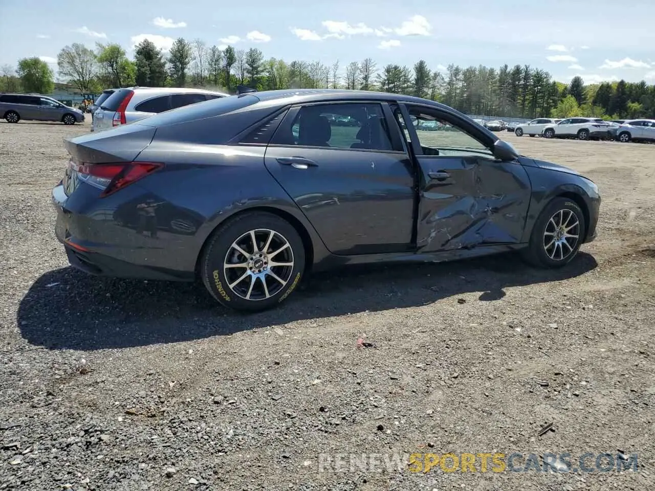 3 Photograph of a damaged car 5NPLM4AG6MH024039 HYUNDAI ELANTRA 2021