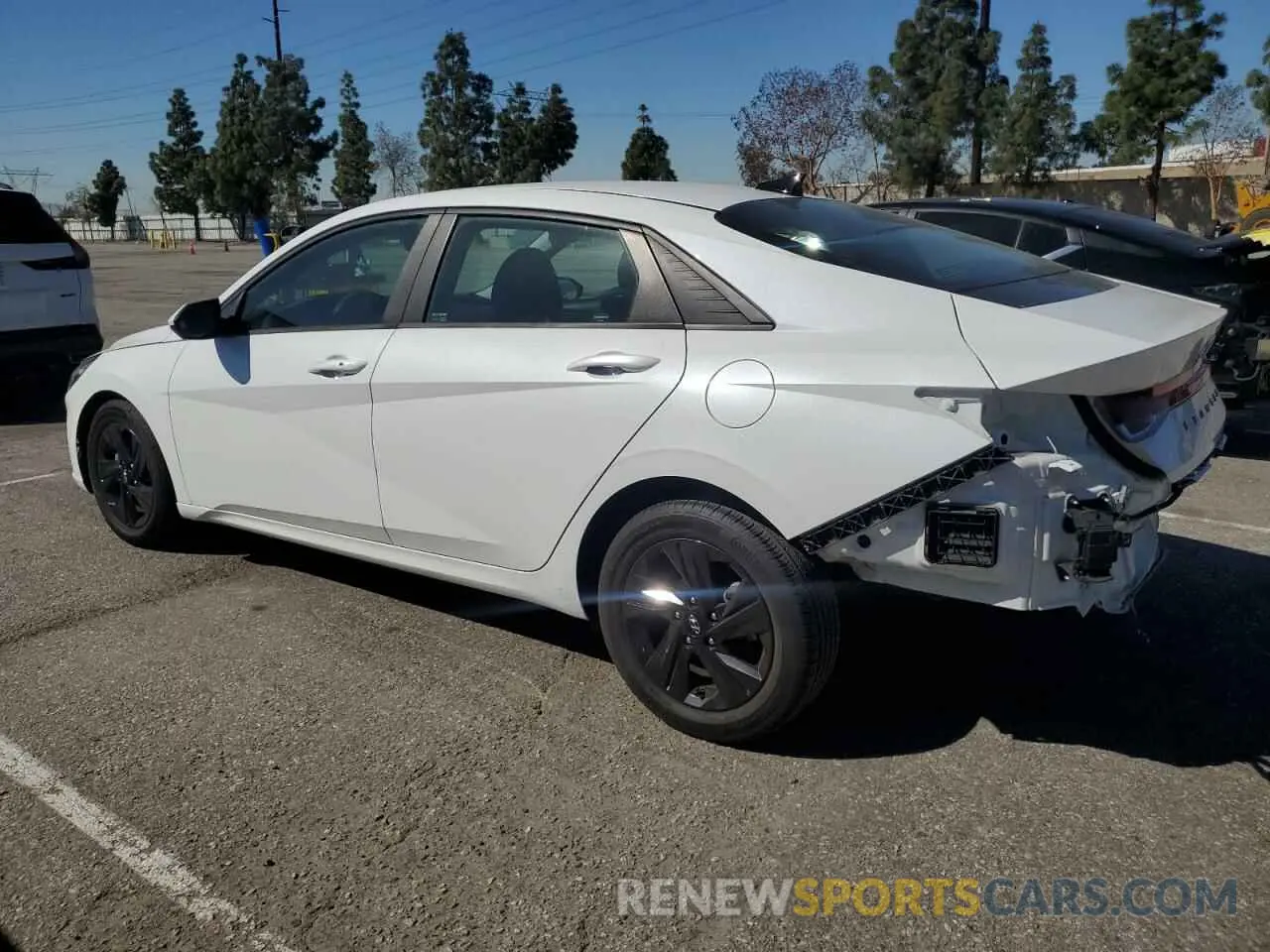 2 Photograph of a damaged car 5NPLM4AG6MH024705 HYUNDAI ELANTRA 2021