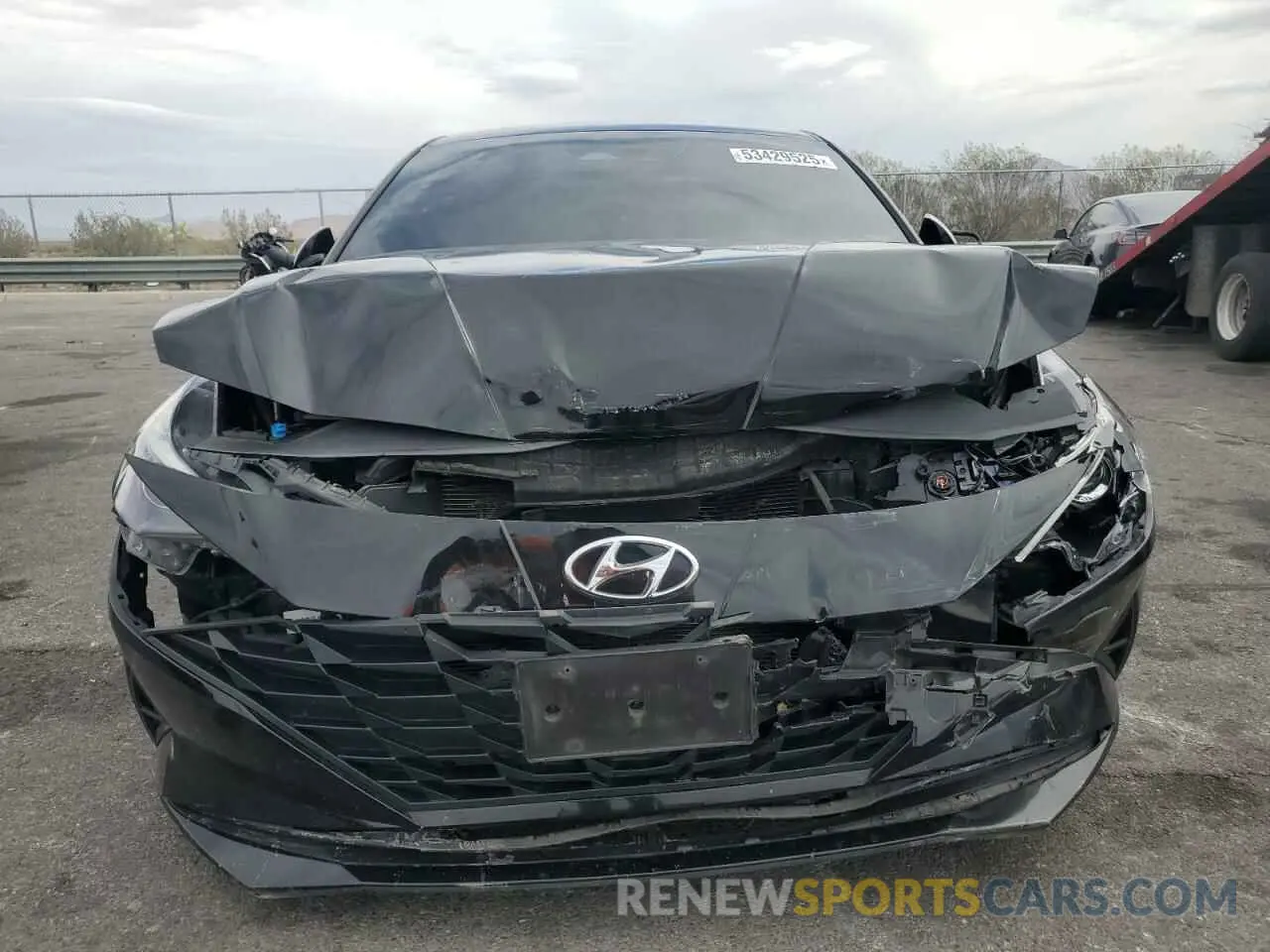 5 Photograph of a damaged car 5NPLM4AG6MH033372 HYUNDAI ELANTRA 2021