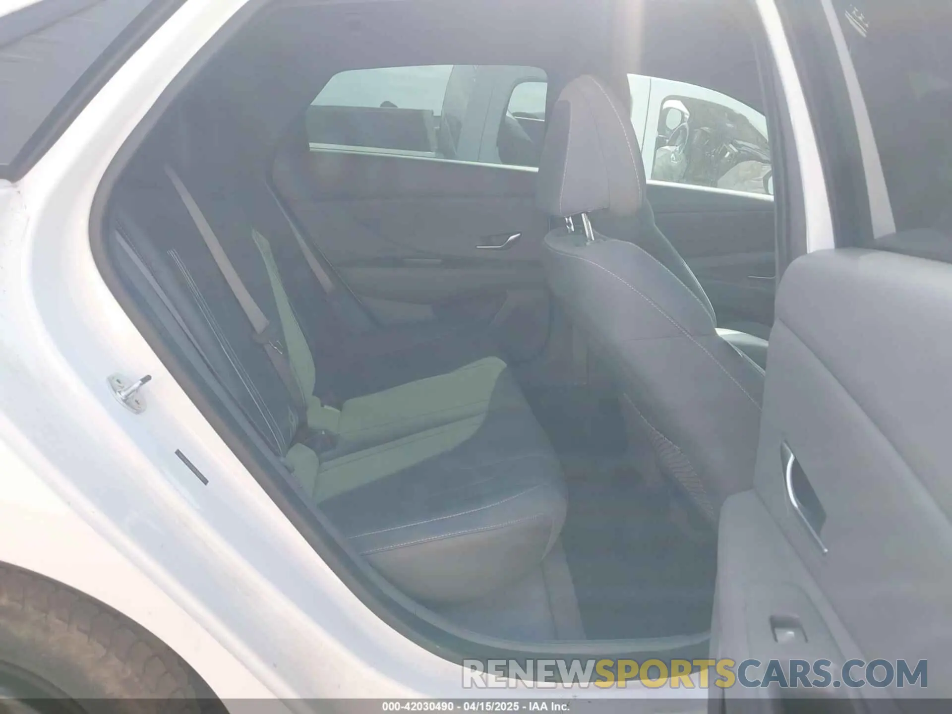 8 Photograph of a damaged car 5NPLM4AG6MH052410 HYUNDAI ELANTRA 2021