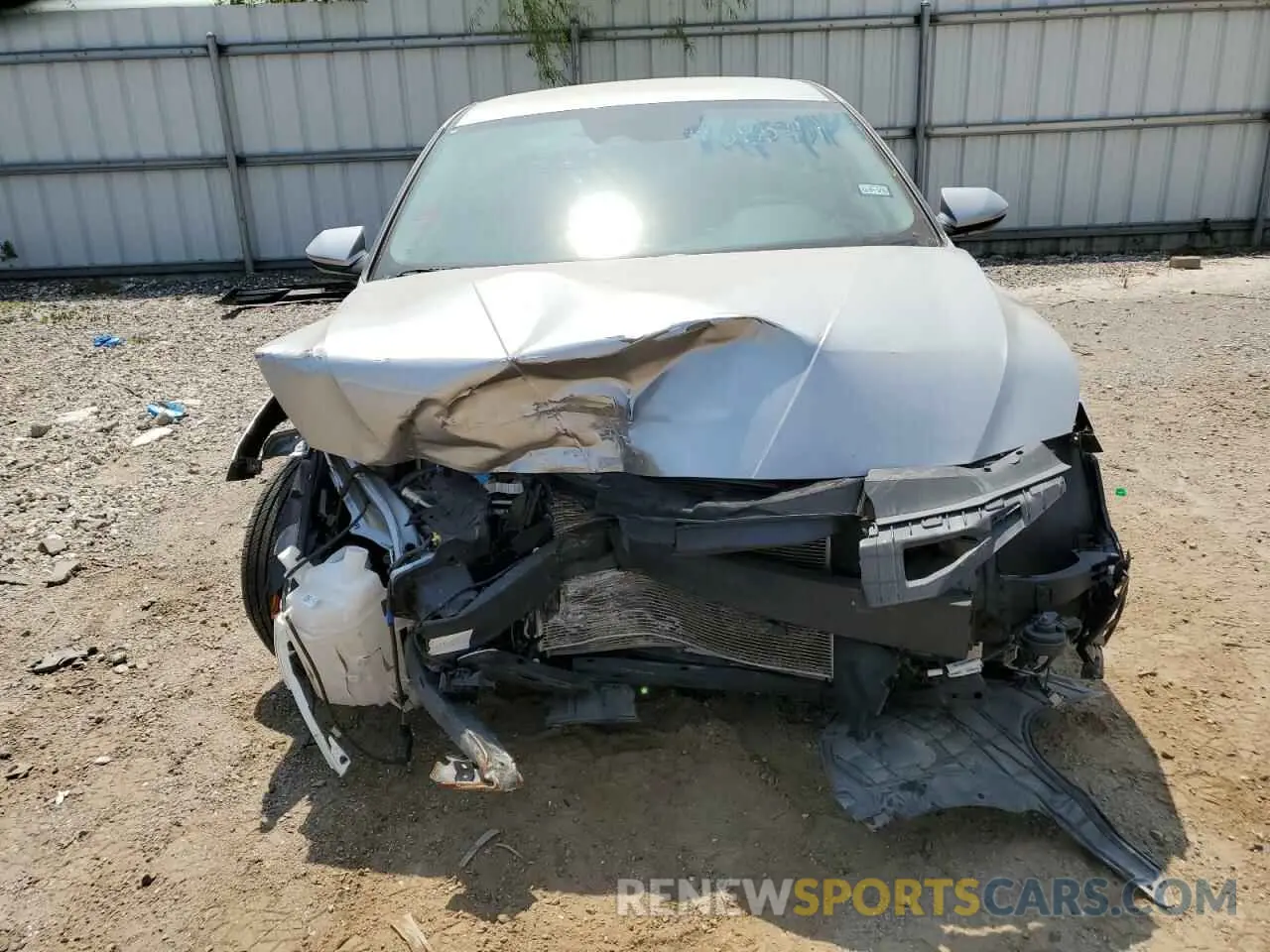 5 Photograph of a damaged car 5NPLM4AG7MH011459 HYUNDAI ELANTRA 2021