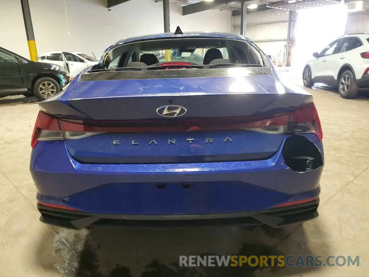 6 Photograph of a damaged car 5NPLM4AG7MH011834 HYUNDAI ELANTRA 2021