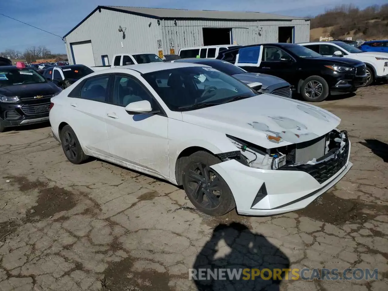 4 Photograph of a damaged car 5NPLM4AG7MH019674 HYUNDAI ELANTRA 2021