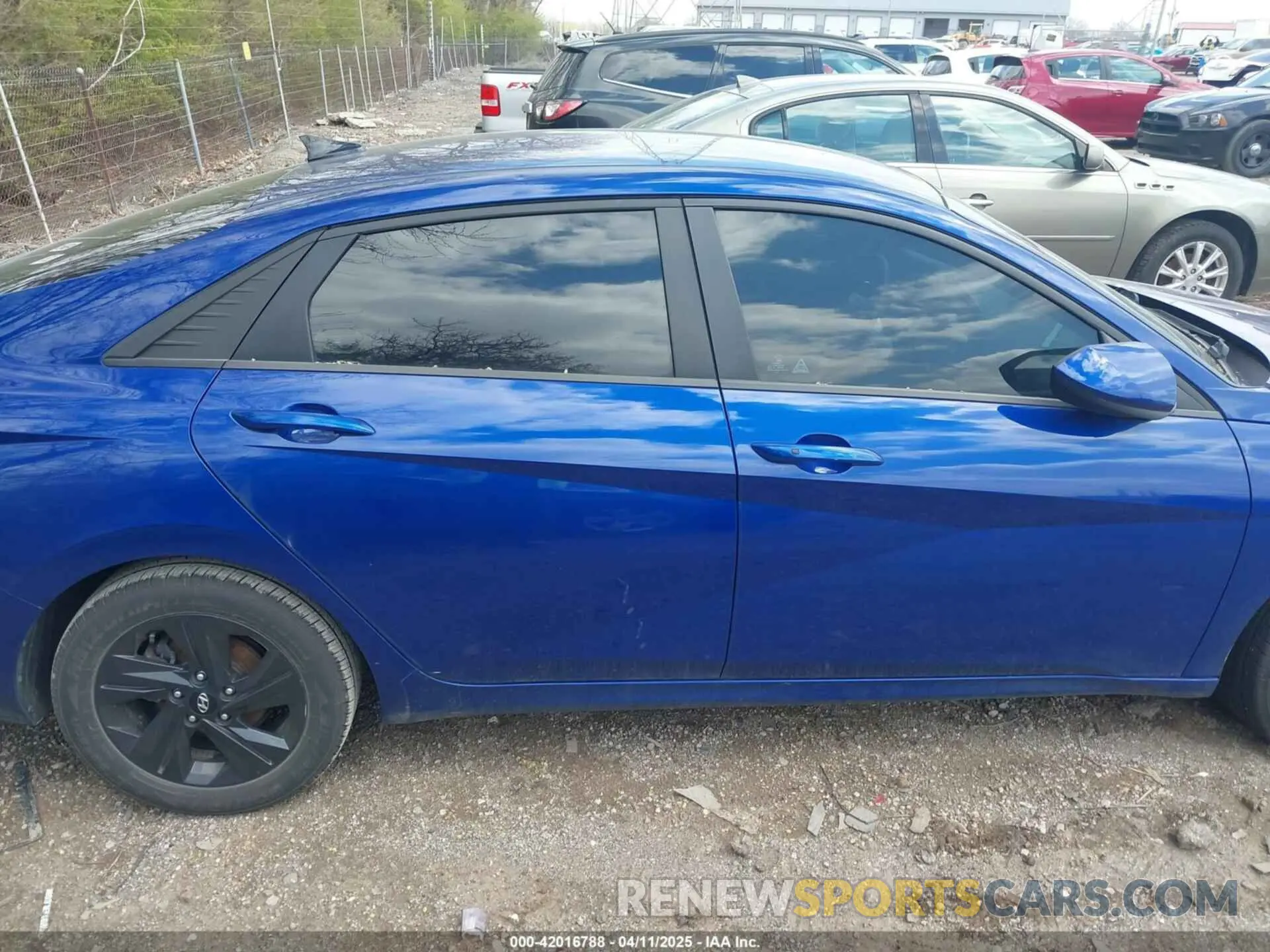 13 Photograph of a damaged car 5NPLM4AG7MH045336 HYUNDAI ELANTRA 2021