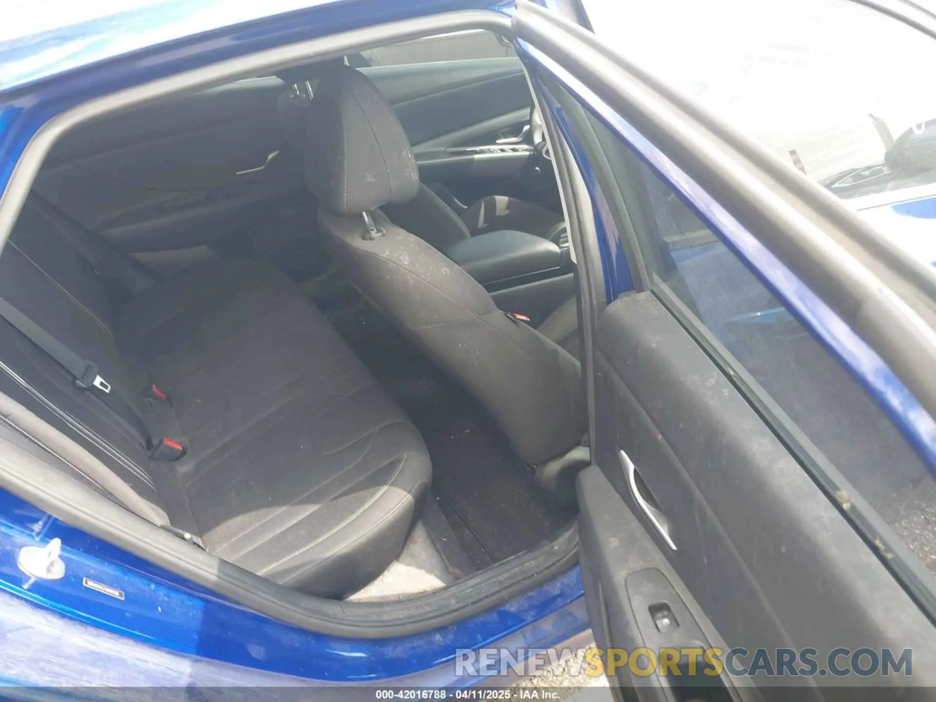 8 Photograph of a damaged car 5NPLM4AG7MH045336 HYUNDAI ELANTRA 2021