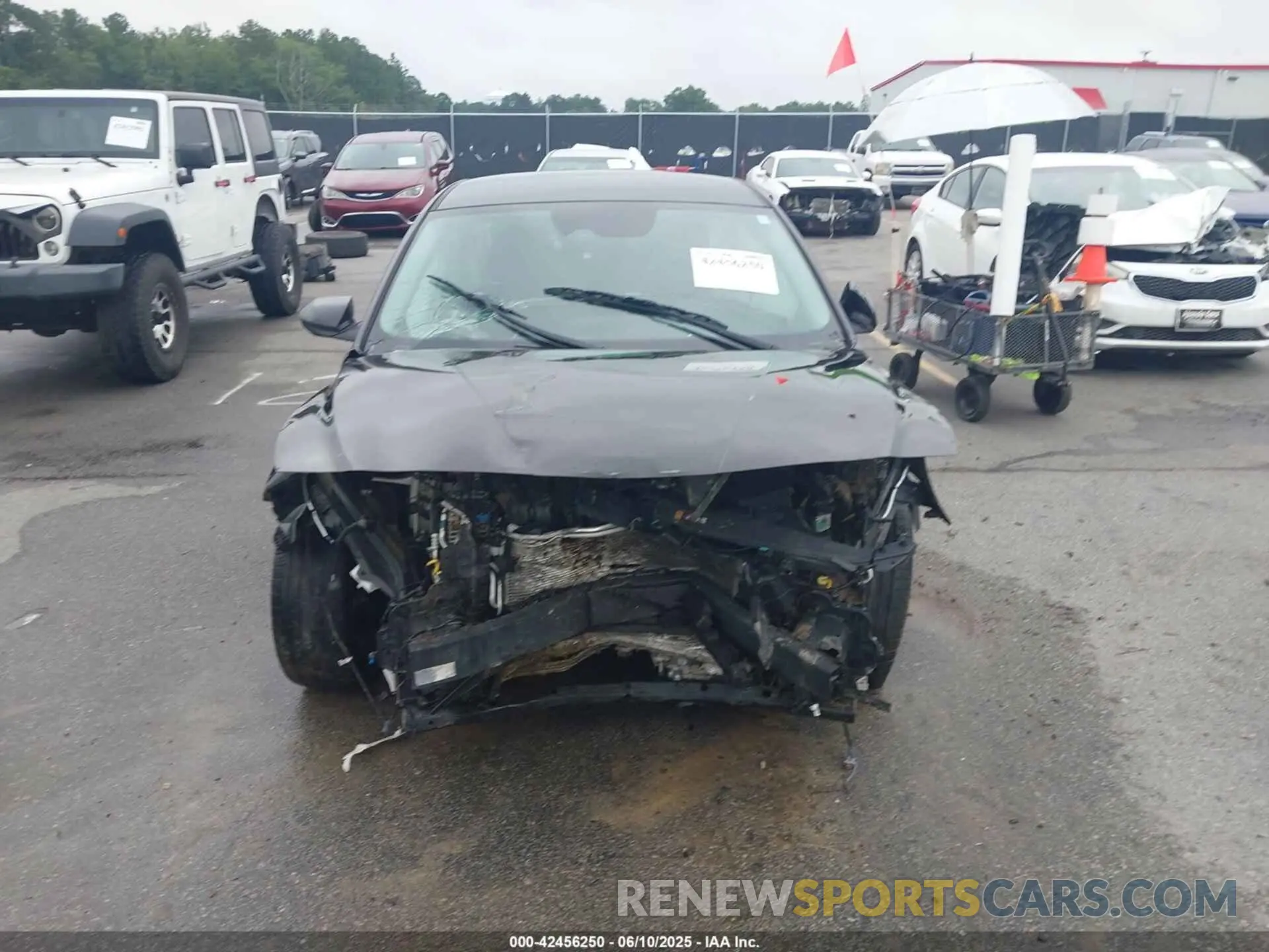 12 Photograph of a damaged car 5NPLM4AG7MH045580 HYUNDAI ELANTRA 2021
