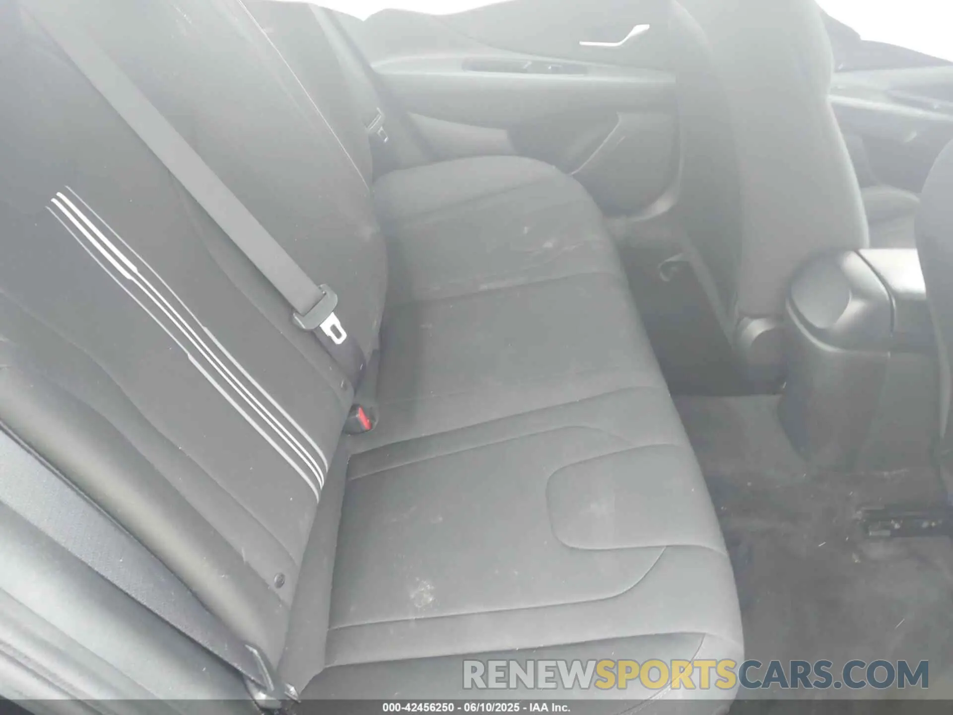 8 Photograph of a damaged car 5NPLM4AG7MH045580 HYUNDAI ELANTRA 2021