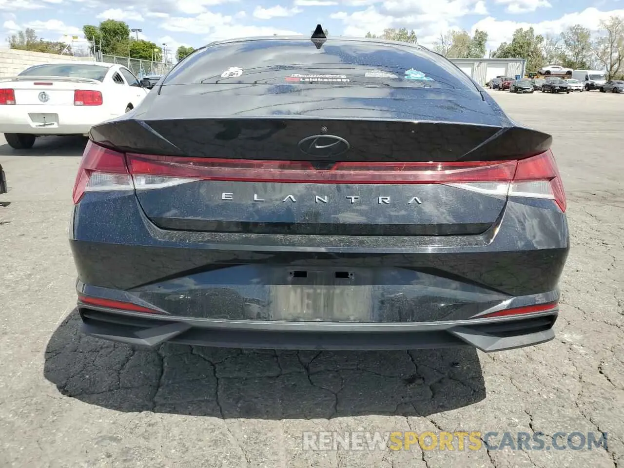6 Photograph of a damaged car 5NPLM4AG8MH000471 HYUNDAI ELANTRA 2021