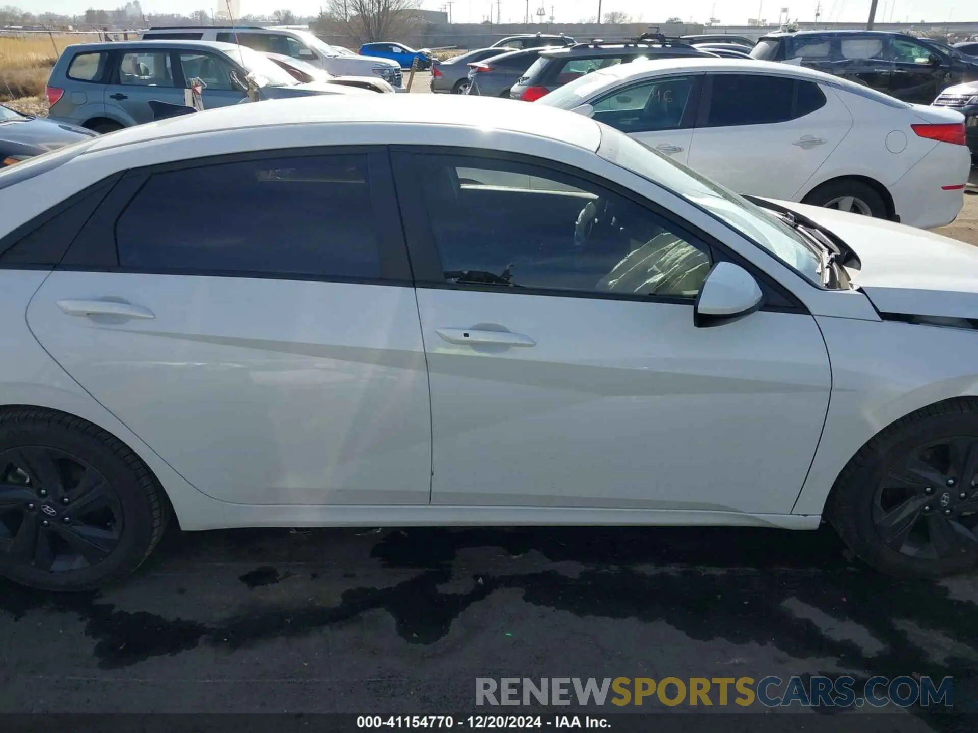 13 Photograph of a damaged car 5NPLM4AG8MH001152 HYUNDAI ELANTRA 2021