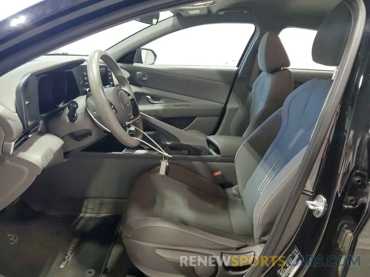 7 Photograph of a damaged car 5NPLM4AG8MH008540 HYUNDAI ELANTRA 2021