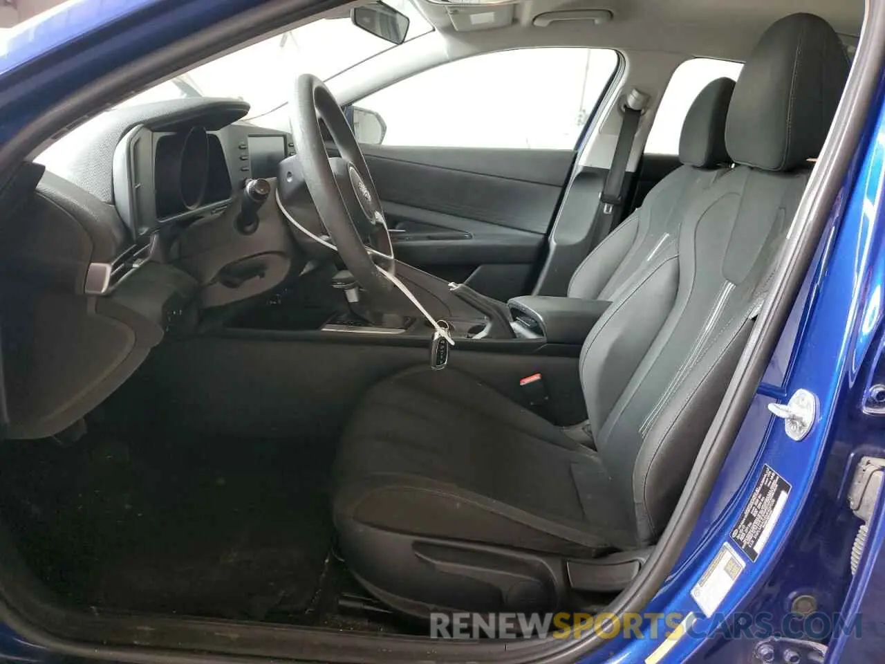 7 Photograph of a damaged car 5NPLM4AG8MH027038 HYUNDAI ELANTRA 2021