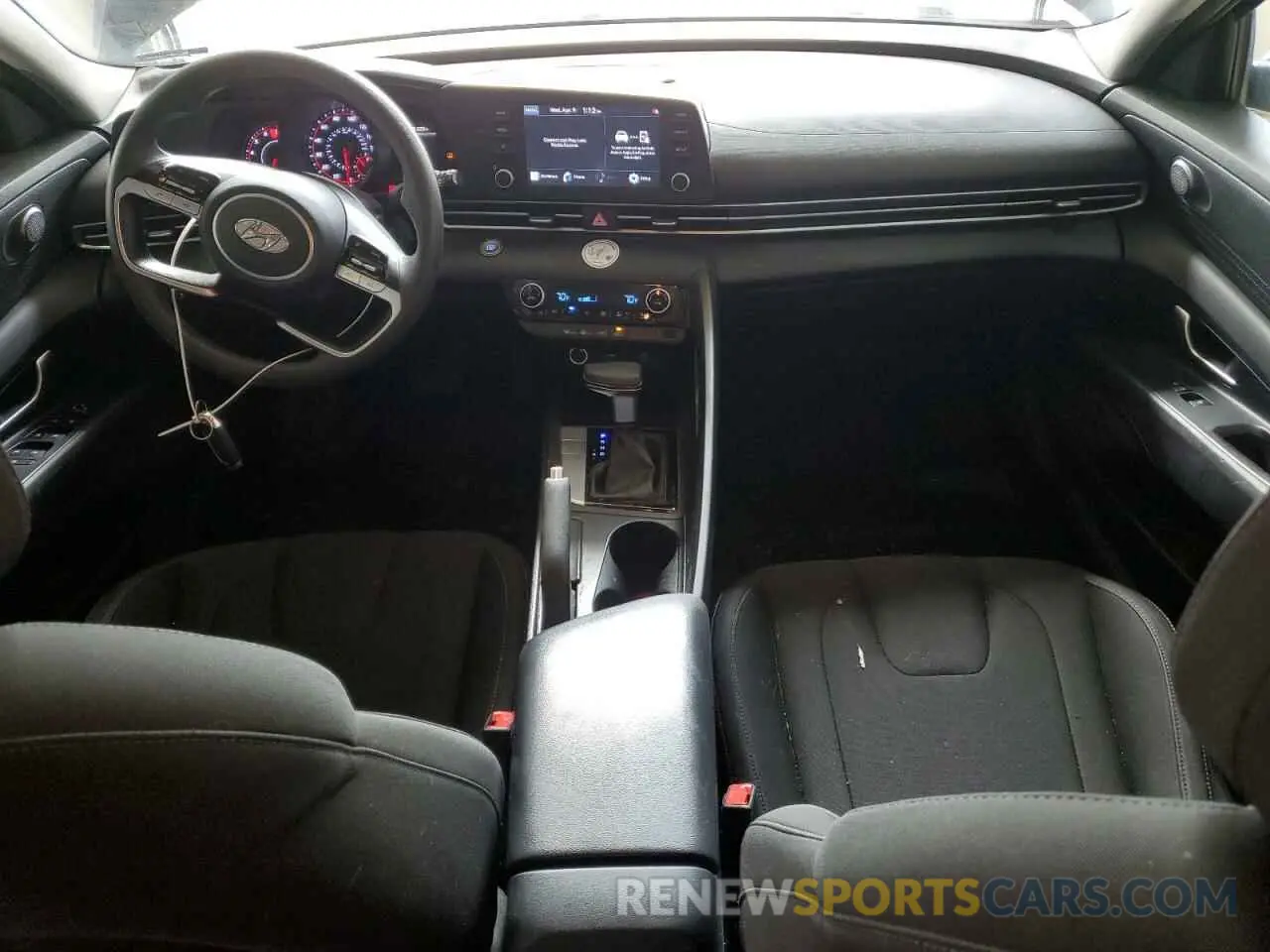 8 Photograph of a damaged car 5NPLM4AG8MH027038 HYUNDAI ELANTRA 2021