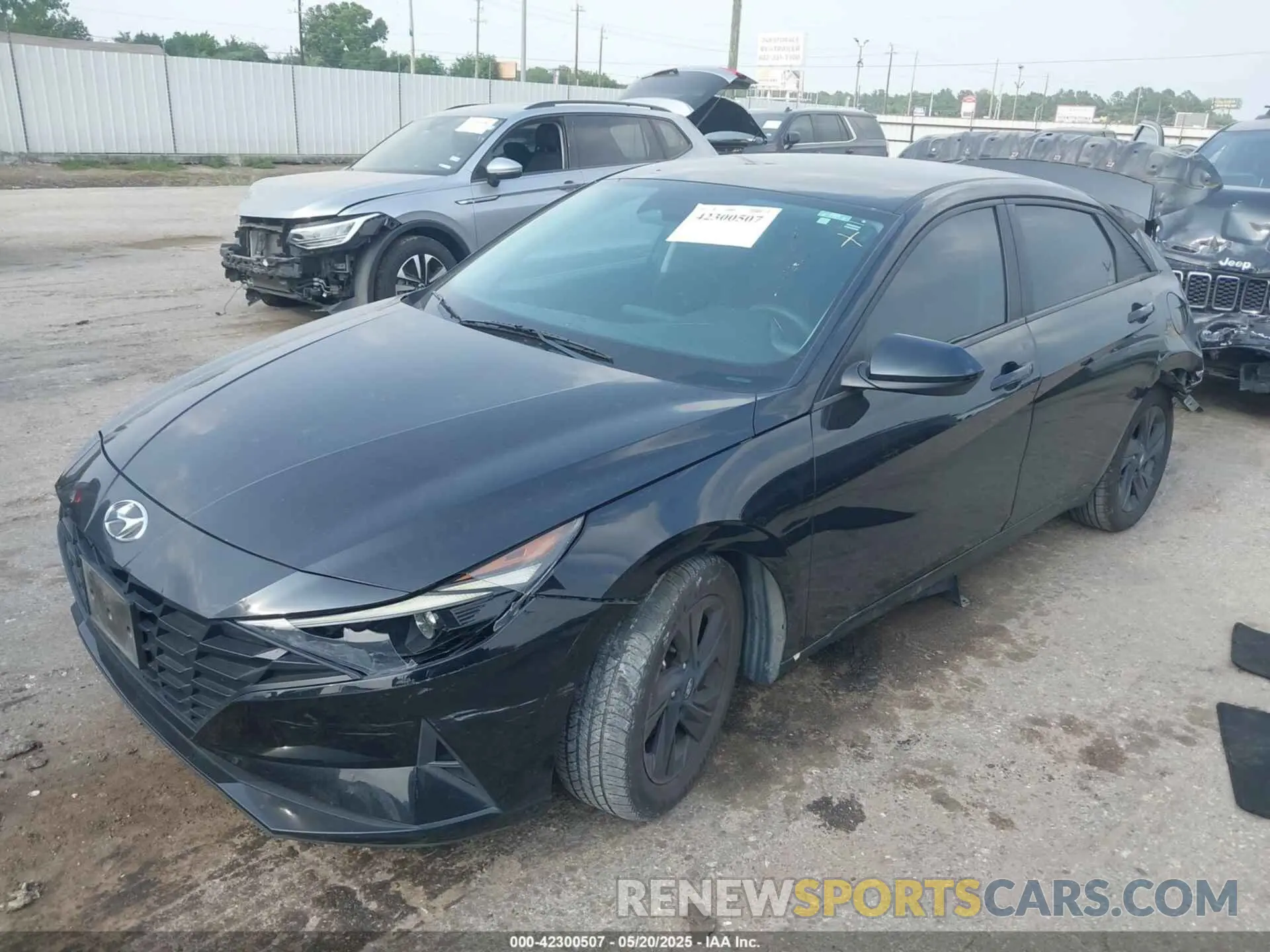 2 Photograph of a damaged car 5NPLM4AG8MH027833 HYUNDAI ELANTRA 2021