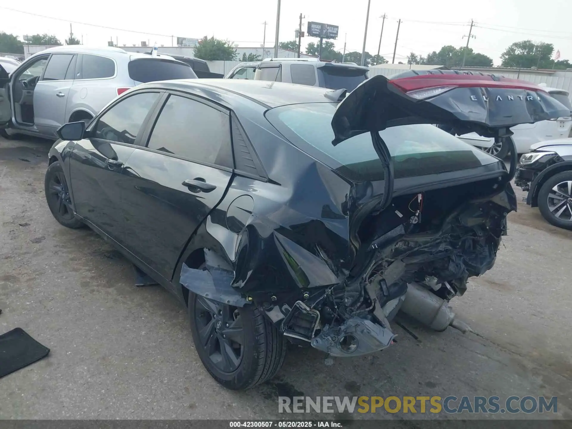3 Photograph of a damaged car 5NPLM4AG8MH027833 HYUNDAI ELANTRA 2021