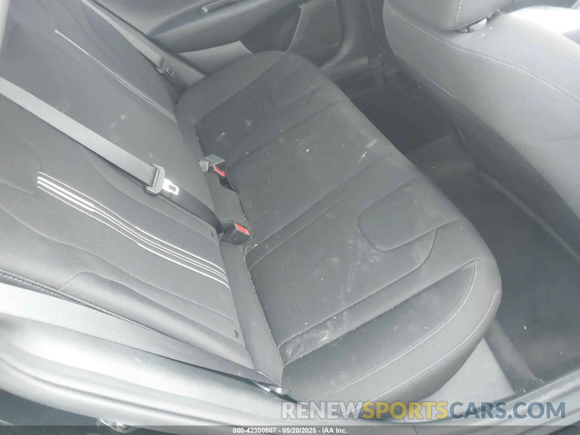 8 Photograph of a damaged car 5NPLM4AG8MH027833 HYUNDAI ELANTRA 2021