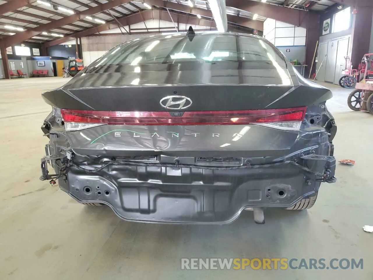 6 Photograph of a damaged car 5NPLM4AG8MH031154 HYUNDAI ELANTRA 2021