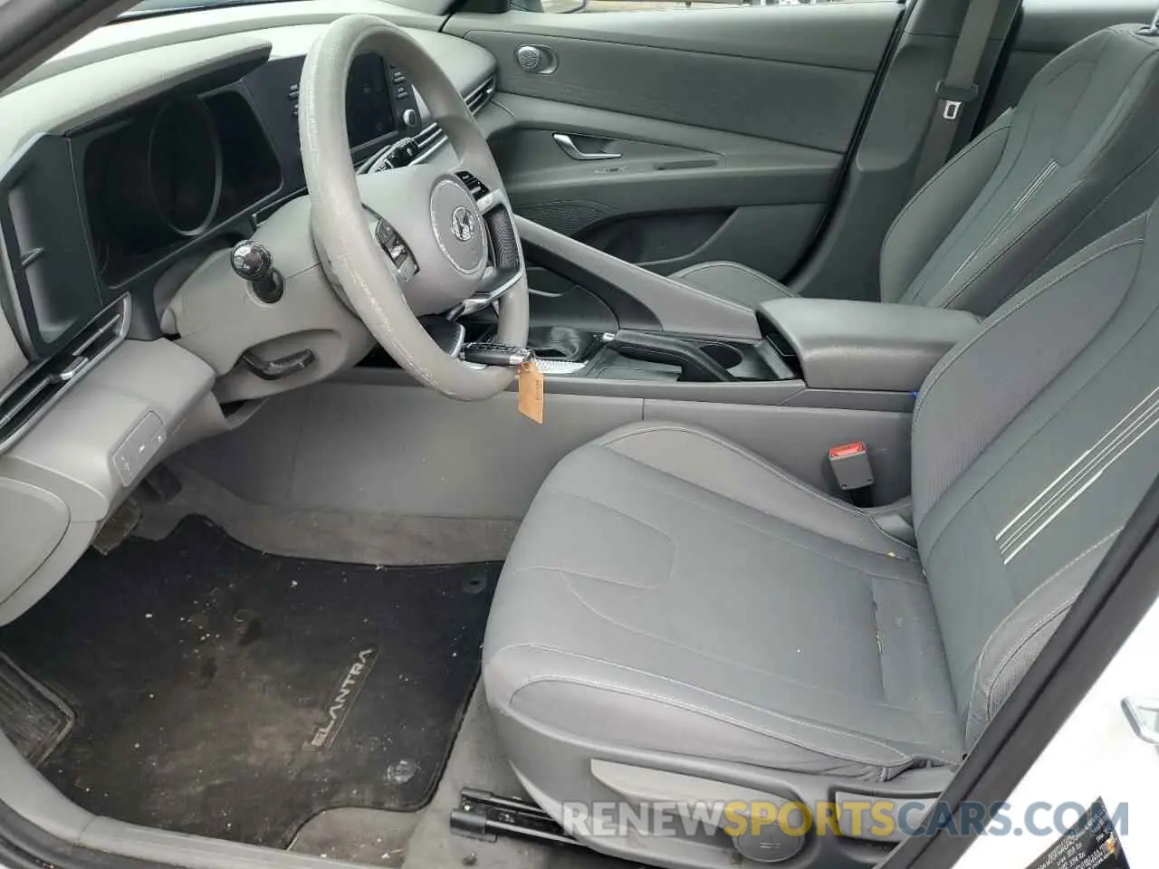 7 Photograph of a damaged car 5NPLM4AG8MH031414 HYUNDAI ELANTRA 2021