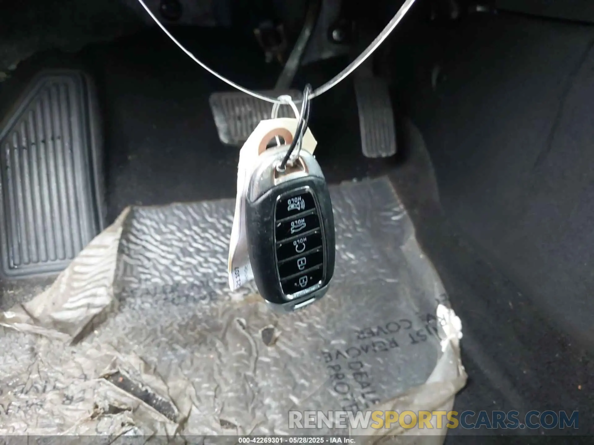 11 Photograph of a damaged car 5NPLM4AG8MH046303 HYUNDAI ELANTRA 2021