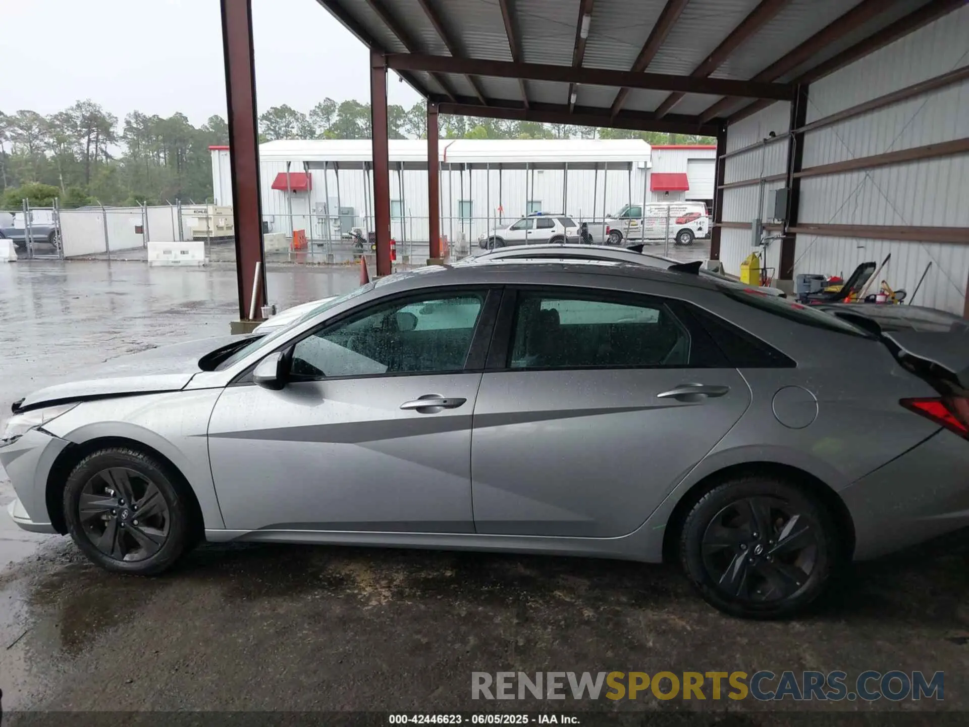 14 Photograph of a damaged car 5NPLM4AG9MH003217 HYUNDAI ELANTRA 2021
