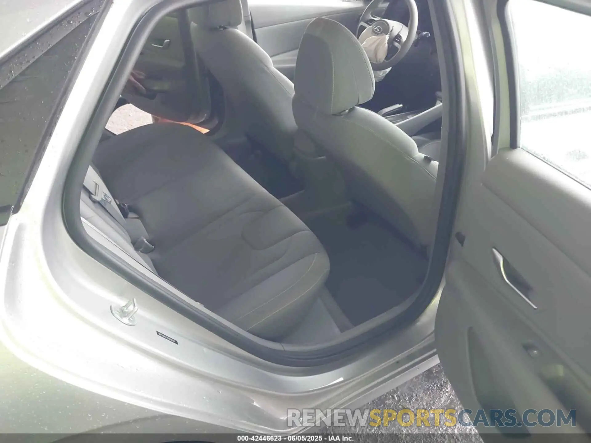 8 Photograph of a damaged car 5NPLM4AG9MH003217 HYUNDAI ELANTRA 2021