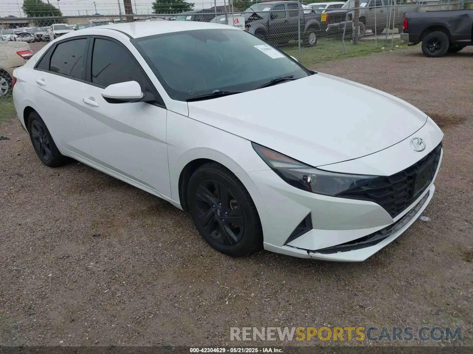 1 Photograph of a damaged car 5NPLM4AG9MH003265 HYUNDAI ELANTRA 2021