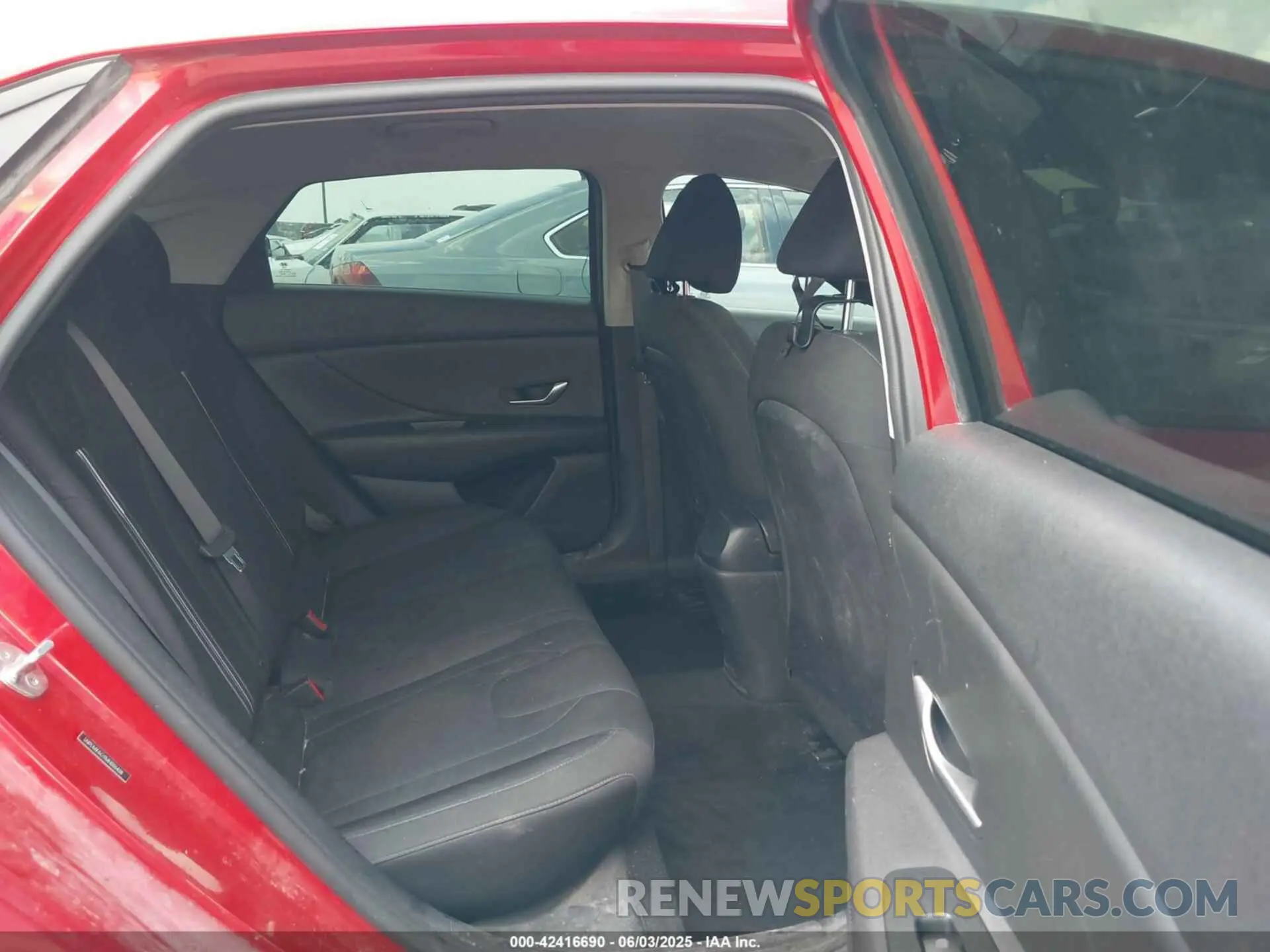 8 Photograph of a damaged car 5NPLM4AG9MH006408 HYUNDAI ELANTRA 2021