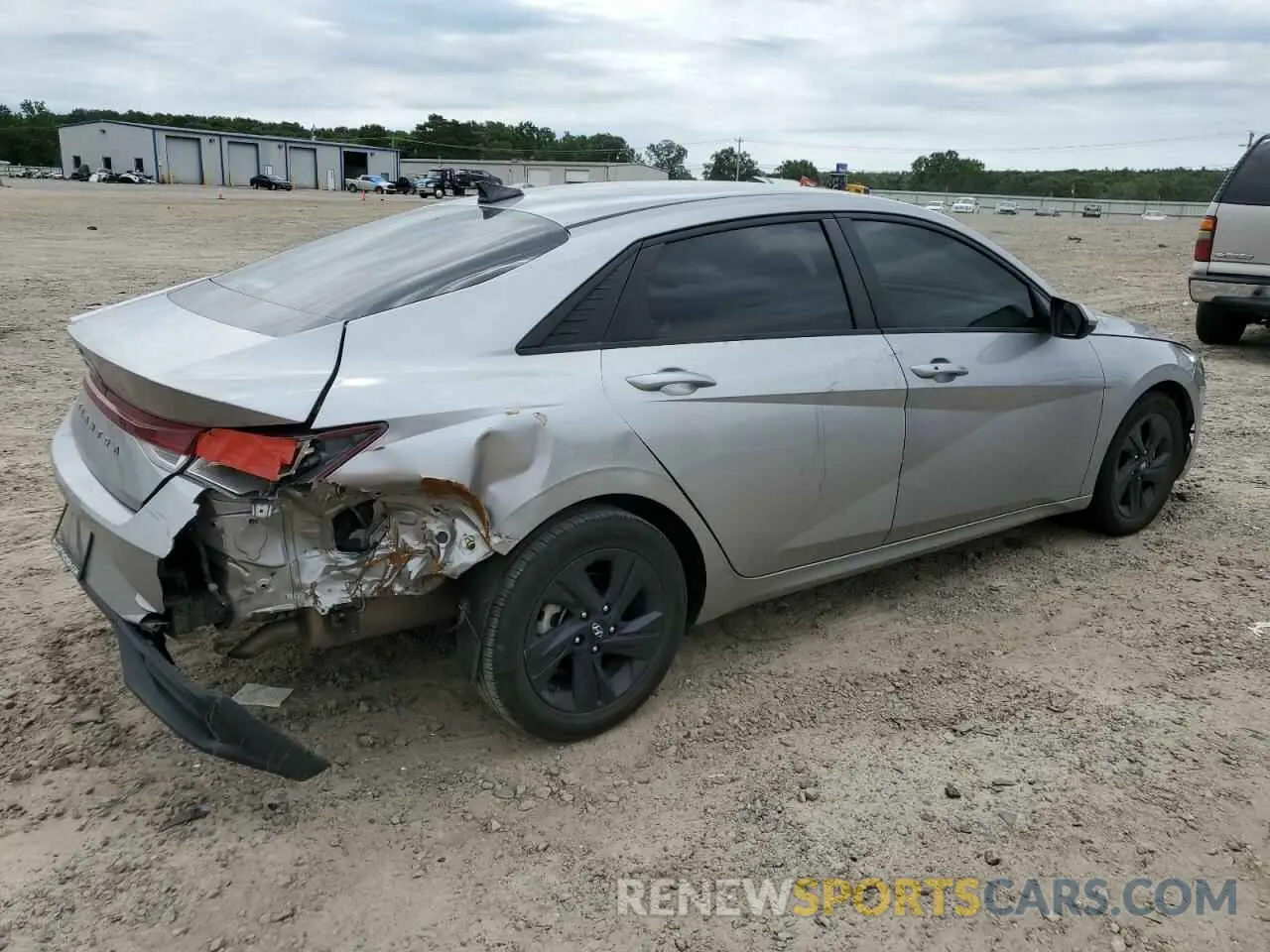 3 Photograph of a damaged car 5NPLM4AG9MH008109 HYUNDAI ELANTRA 2021