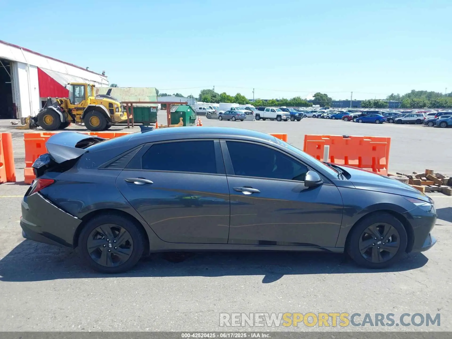 13 Photograph of a damaged car 5NPLM4AG9MH012046 HYUNDAI ELANTRA 2021