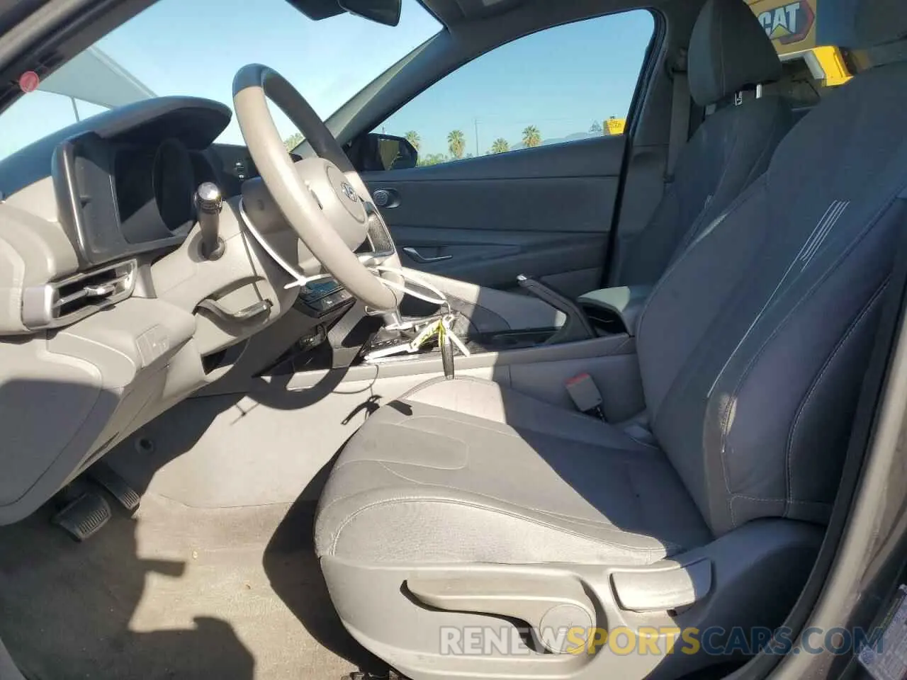 7 Photograph of a damaged car 5NPLM4AG9MH012094 HYUNDAI ELANTRA 2021