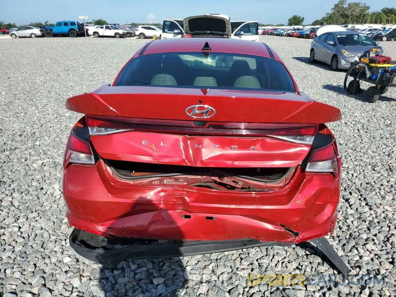 6 Photograph of a damaged car 5NPLM4AG9MH033284 HYUNDAI ELANTRA 2021