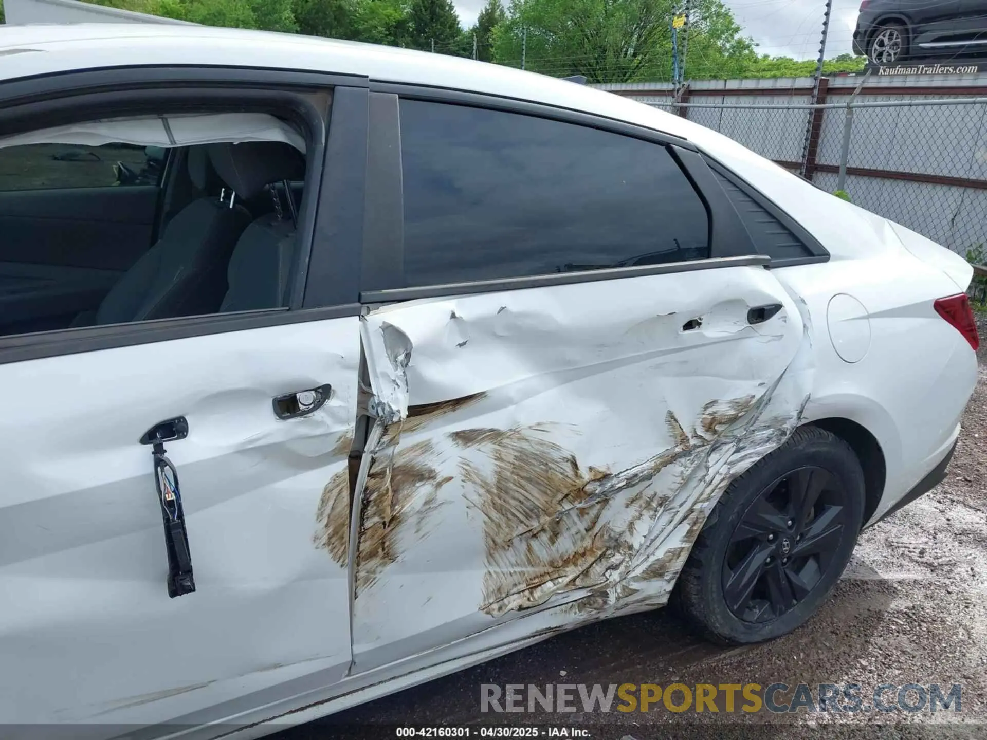 6 Photograph of a damaged car 5NPLM4AG9MH039859 HYUNDAI ELANTRA 2021
