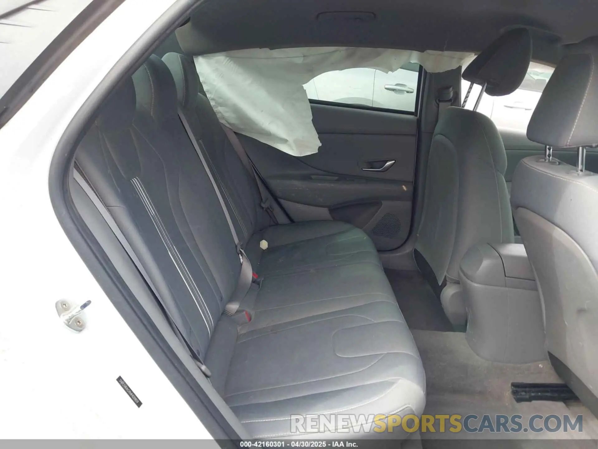 8 Photograph of a damaged car 5NPLM4AG9MH039859 HYUNDAI ELANTRA 2021